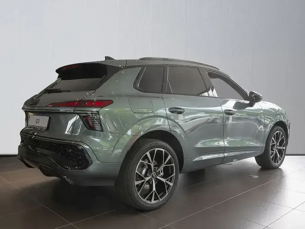 Neu Audi Q3 S-Line 200 PS (147 kW) 2026 Grün SUV