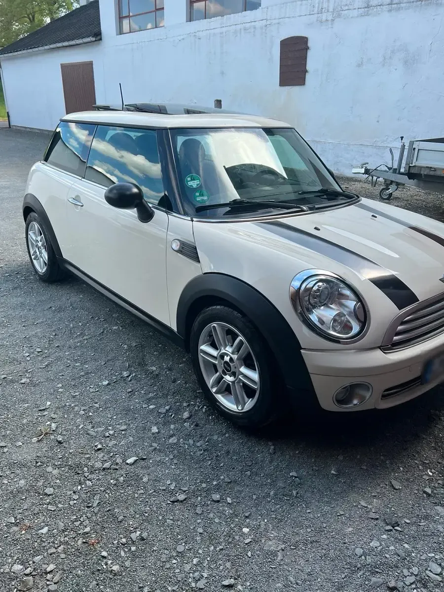 Brugt Mini Cooper 75 HK (55 kW) 2010 Andere farben Hatchback