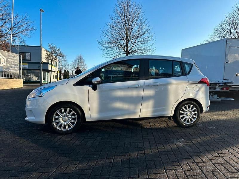 Gebraucht Ford B-MAX Trend 101 PS (74 kW) 2017 Weiß Van / Kleinbus
