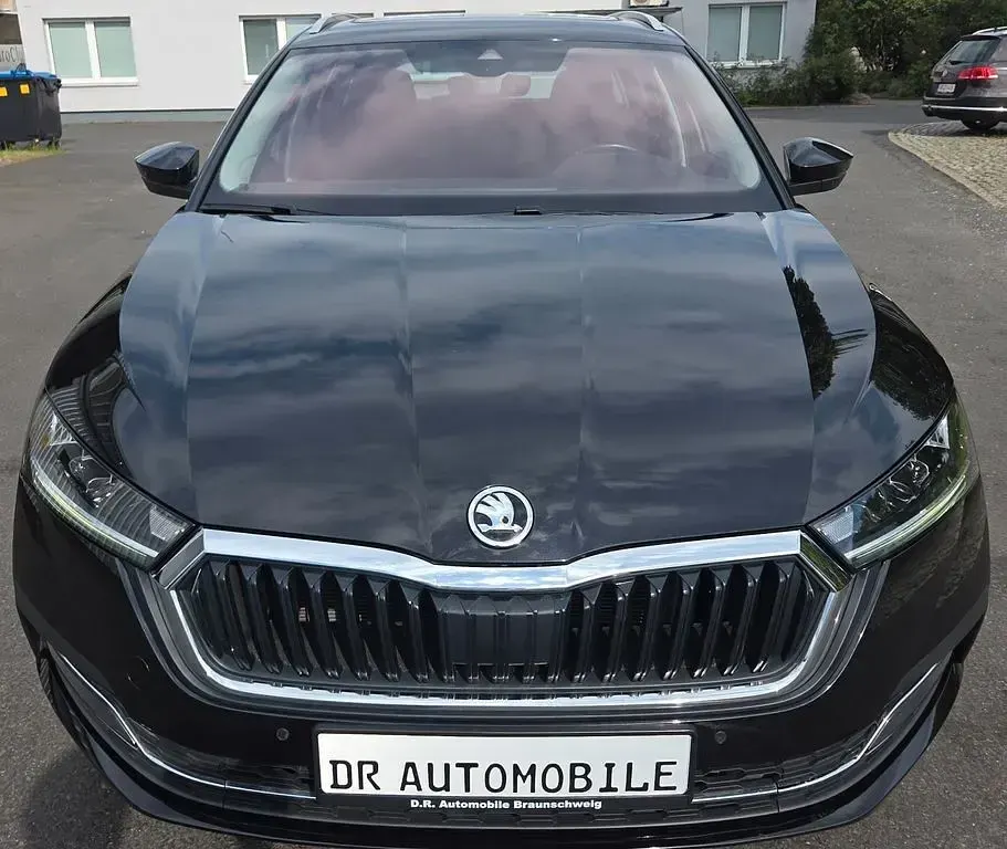 Gebraucht Skoda Octavia 116 PS (85 kW) 2021 Cerna magic/black magic Kombi