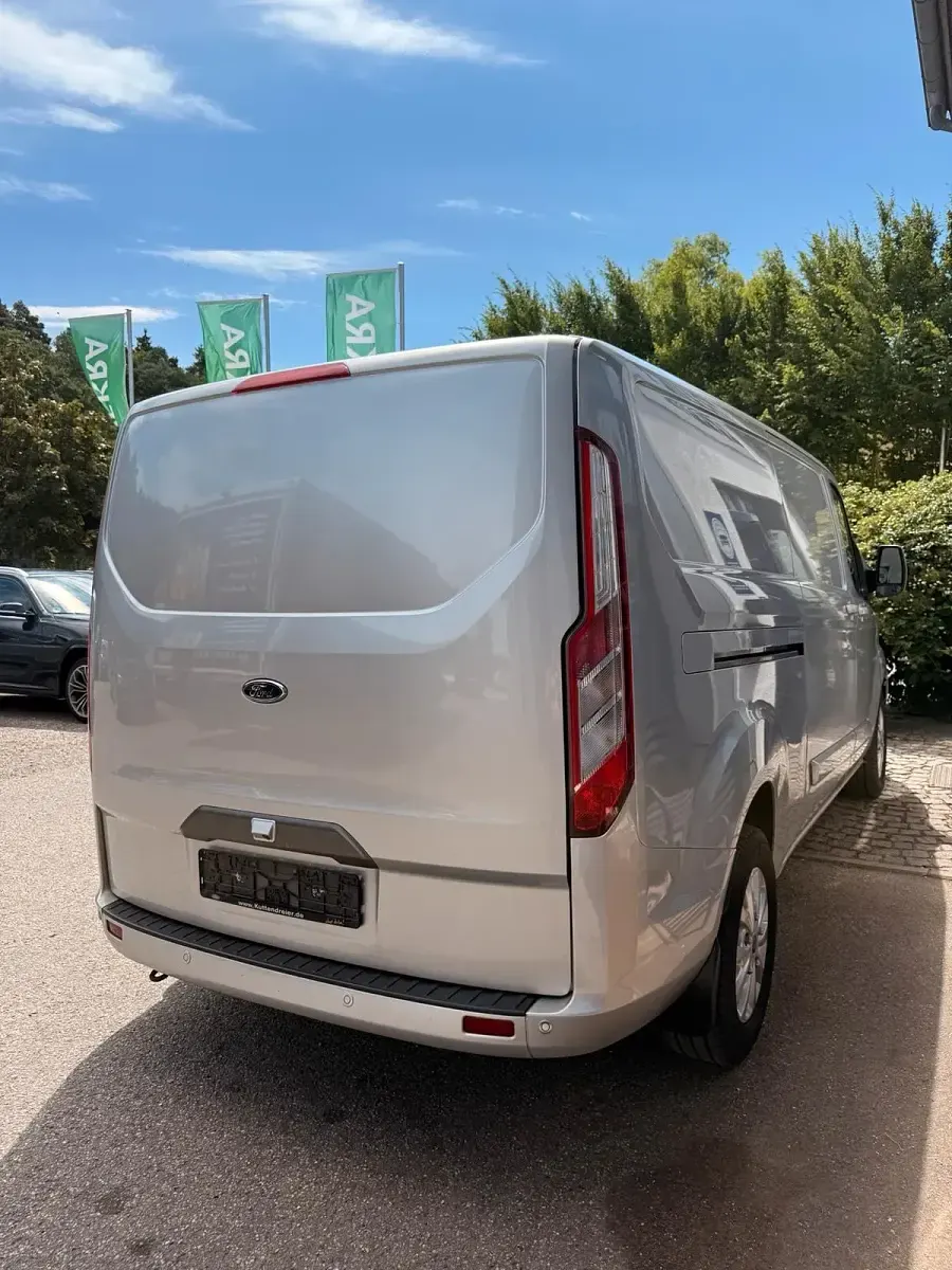 Gebraucht Ford Transit Custom 170 PS (125 kW) 2019 Silber Van / Kleinbus