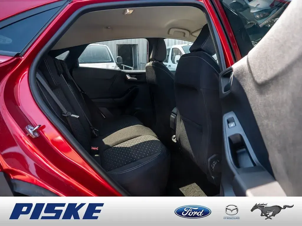 Gebraucht Ford Puma Titanium 125 PS (91 kW) 2024 Rot SUV