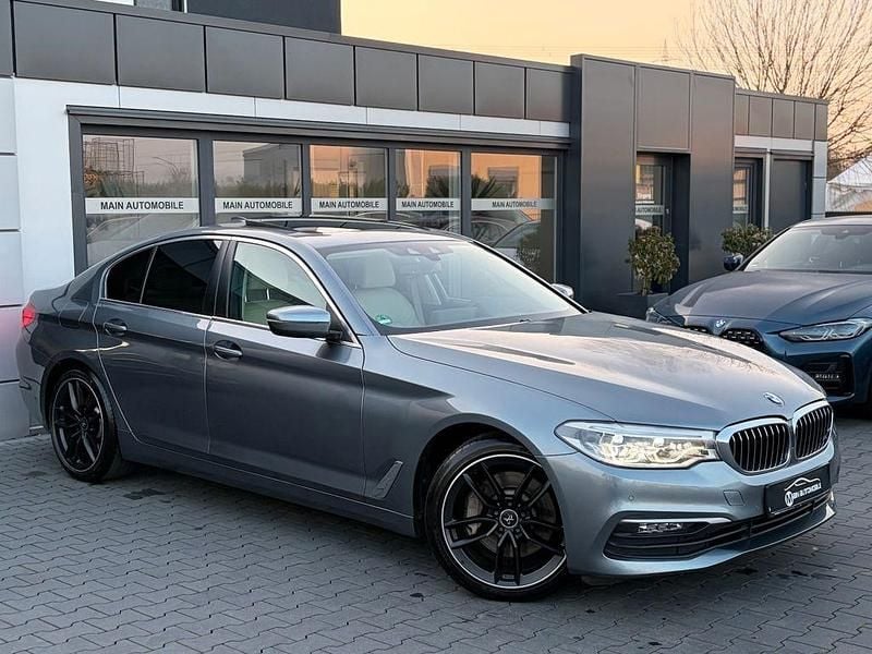 Gebraucht BMW 530 Sport Line 265 PS (194 kW) 2018 Blau Limousine