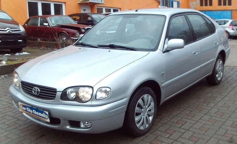 Gebraucht Toyota Corolla 110 PS (80 kW) 2001 Limousine