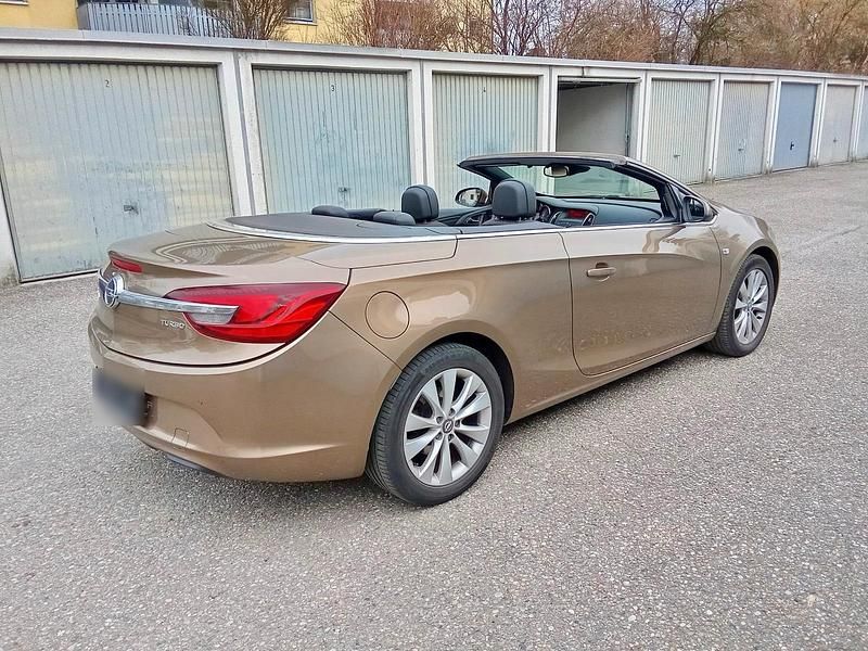 Gebraucht Opel Cascada 170 PS (125 kW) 2013 Gold Cabrio