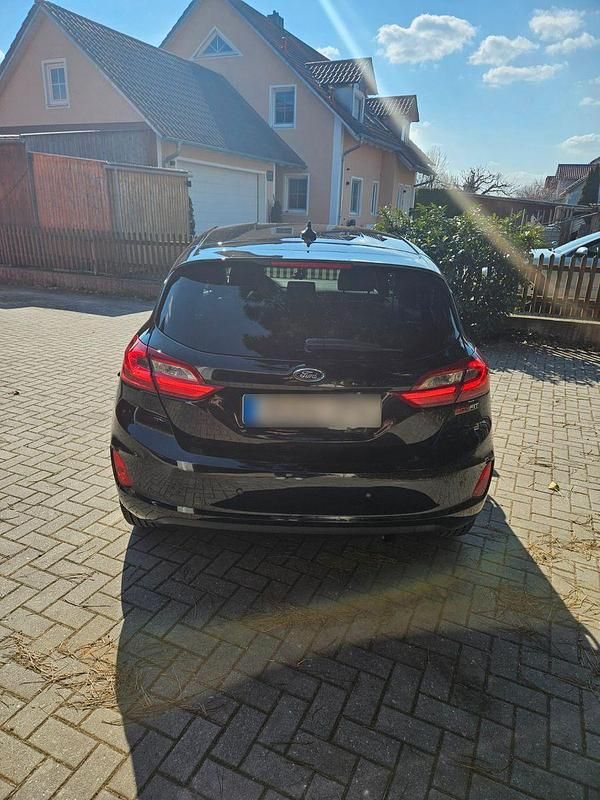Gebraucht Ford Fiesta Titanium 101 PS (74 kW) 2020 Schwarz Kleinwagen