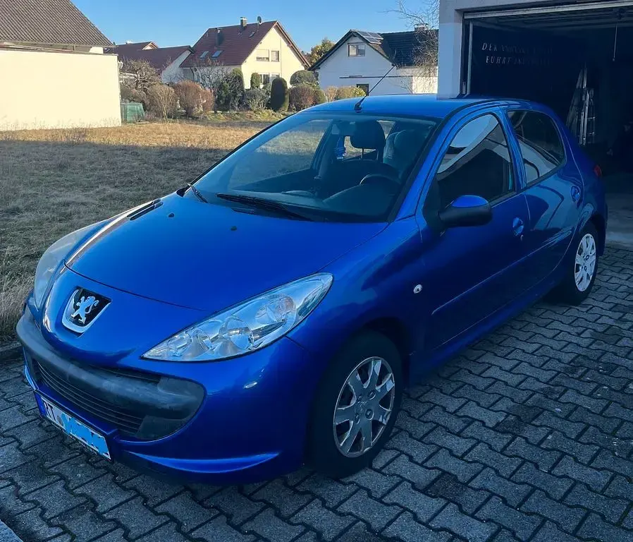 Gebraucht Peugeot 206 Style 73 PS (53 kW) 2011 Blau Limousine