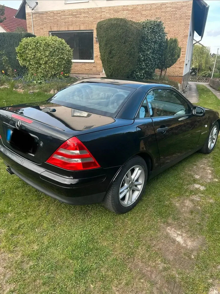 Gebraucht Mercedes SLK230 193 PS (141 kW) 2000 Schwarz Cabrio