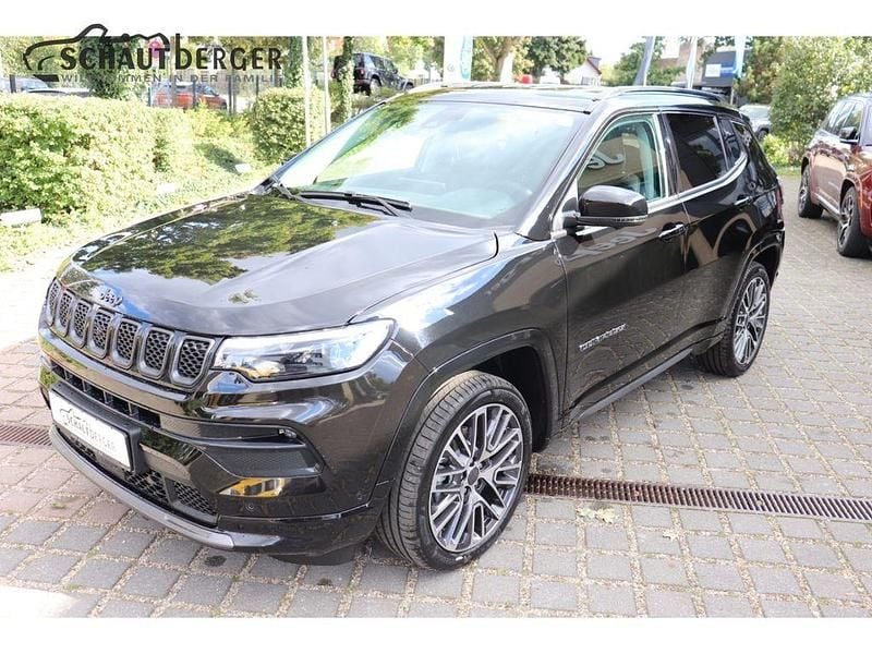 Neu Jeep Compass Summit 131 PS (96 kW) 2026 Schwarz SUV