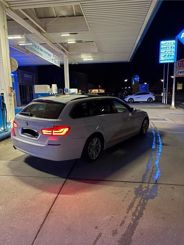 Gebraucht BMW 520 Basis 184 PS (135 kW) 2012 Weiß Kombi