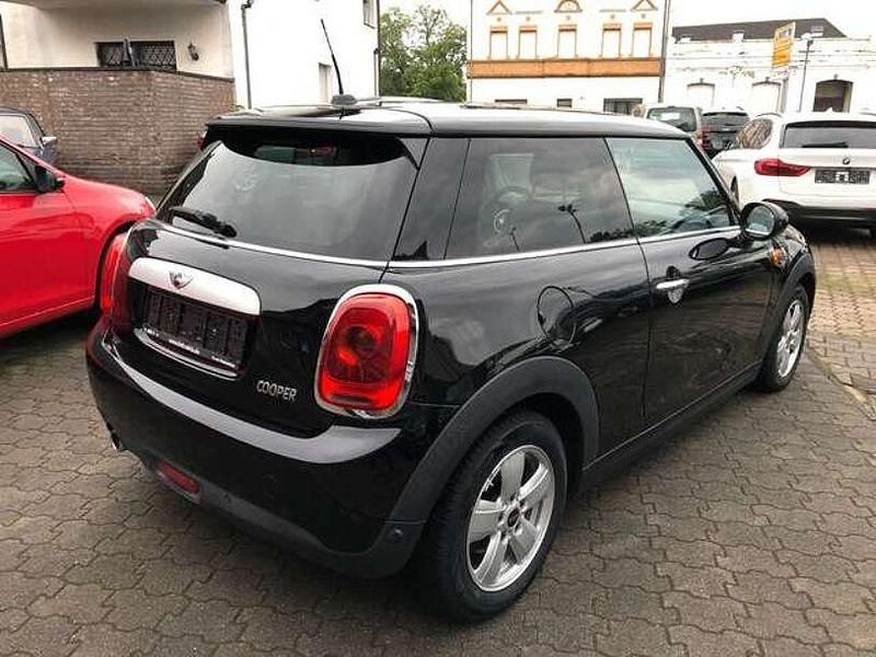 Gebraucht Mini Cooper Sport 136 PS (100 kW) 2015 Schwarz Kleinwagen
