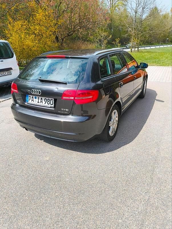 Usata Audi A3 105 CV (77 kW) 2013 Grigio Berlina