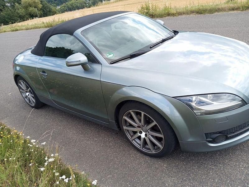 Schwarz Gebraucht 2010 Audi TT Roadster Sport Cabrio | 7.799 € (Superpreis) - Bild 1/4
