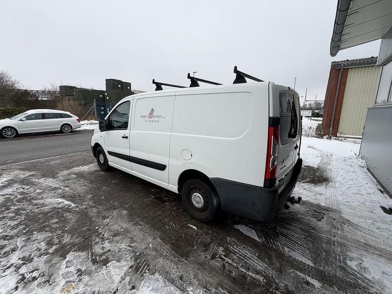 Gebraucht Citroën Jumpy 128 PS (94 kW) 2014 Weiß Van / Kleinbus