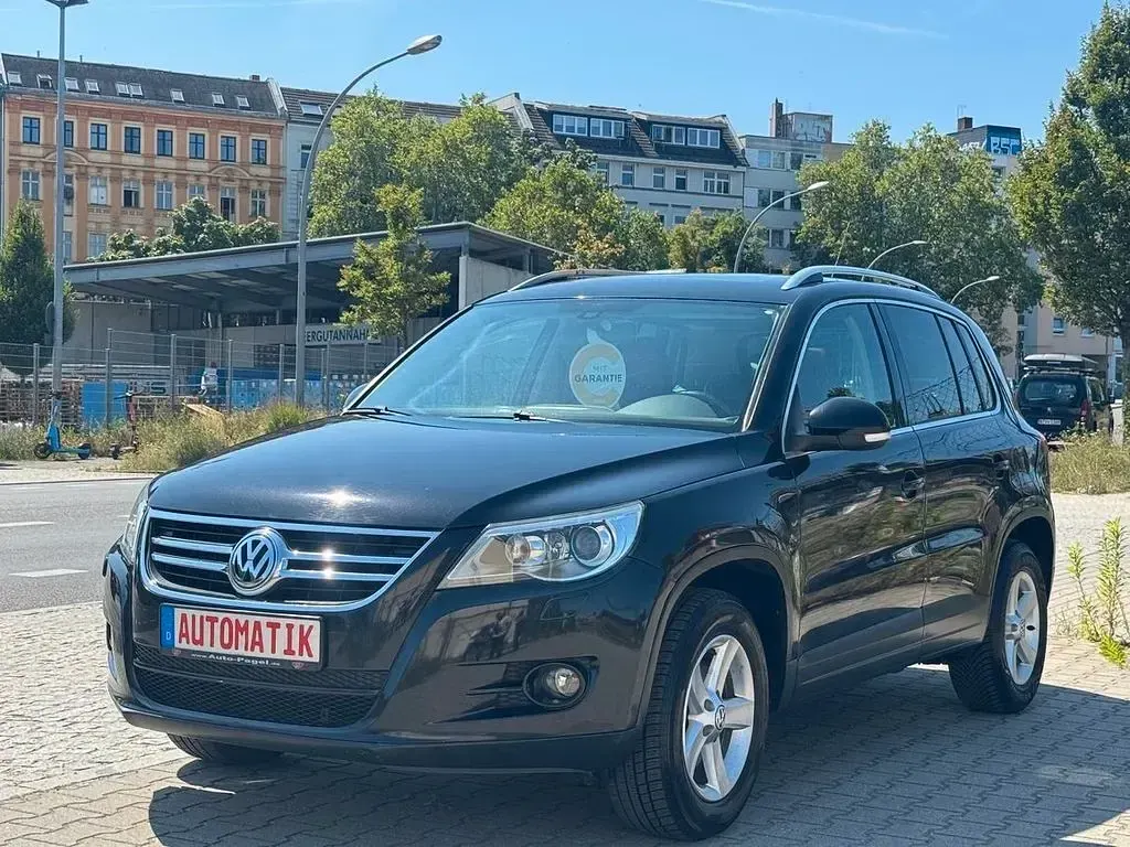 Gebraucht VW Tiguan Trendline 140 PS (102 kW) 2008 Schwarz SUV
