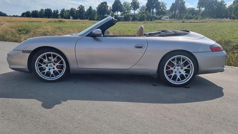Gebraucht Porsche 911 Carrera 4 Cabriolet 320 PS (235 kW) 2003 Silber Cabrio