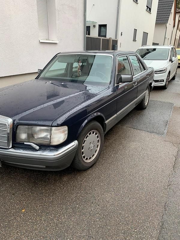 Blau Gebraucht 1988 Mercedes 500 SE Limousine | 15.000 € - Bild 1/3
