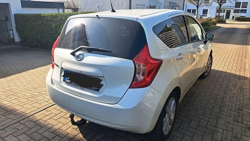 Gebraucht Nissan Note Tekna 80 PS (58 kW) 2016 Weiß Kleinwagen