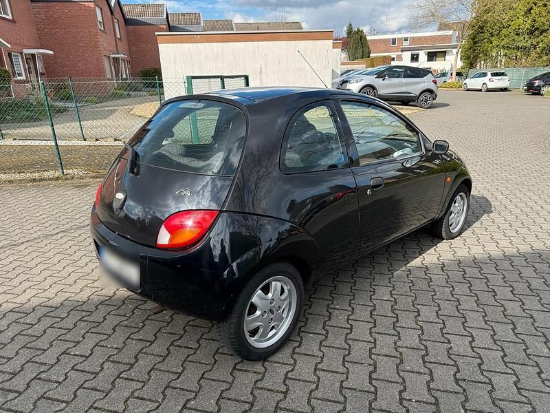 Gebraucht Ford Ka 60 PS (44 kW) 2002 Schwarz Kleinwagen