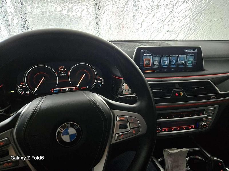 Gebraucht BMW 740L 326 PS (239 kW) 2016 Limousine