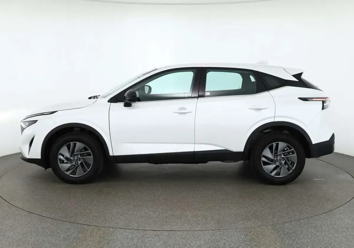Neu Nissan Qashqai Acenta 140 PS (102 kW) 2026 Pearlwhitemet. SUV