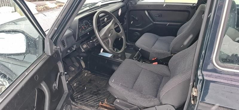 Gebraucht Lada niva 83 PS (61 kW) 2014 Blau SUV