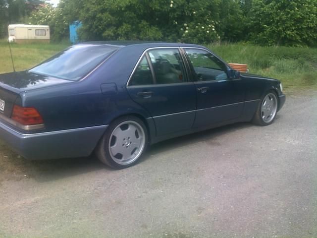 Gebraucht Mercedes S420 279 PS (205 kW) 1994 Blau metallic Limousine