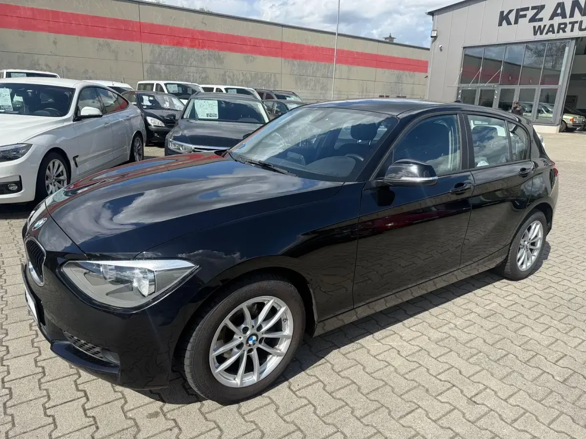Gebraucht BMW 116 Advantage 136 PS (100 kW) 2014 Schwarz Kleinwagen