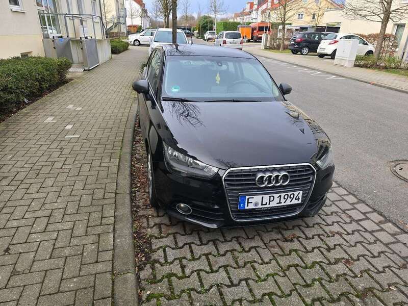 Schwarz Gebraucht 2011 Audi A1 Ambition Kleinwagen | 8.200 € (Fairer Preis) - Bild 1/4