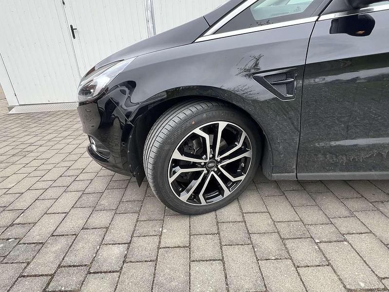 Gebraucht Ford S-MAX Titanium 190 PS (139 kW) 2019 Schwarz Van / Kleinbus