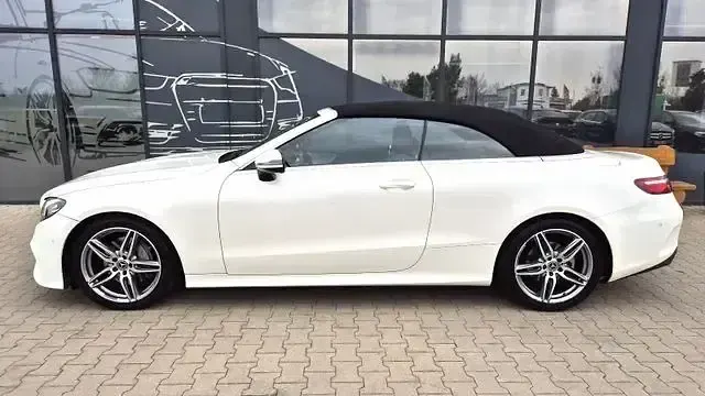 Usado Mercedes E220 AMG line 194 CV (142 kW) 2017 Blanco Descapotable