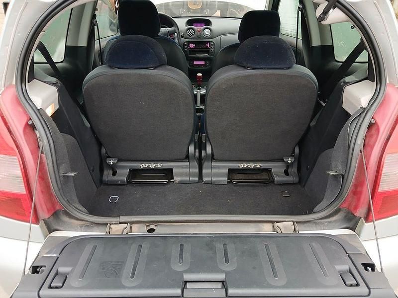 Gebraucht Citroën C2 Comfort 73 PS (53 kW) 2004 Silber Kleinwagen