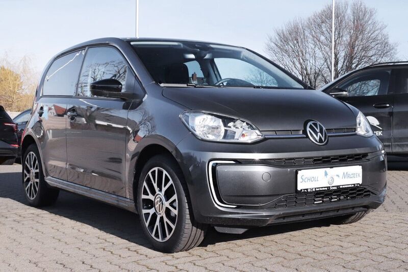 Gebraucht VW e-up! Style 61 kW (83 PS) 2022 Schwarz Kleinwagen