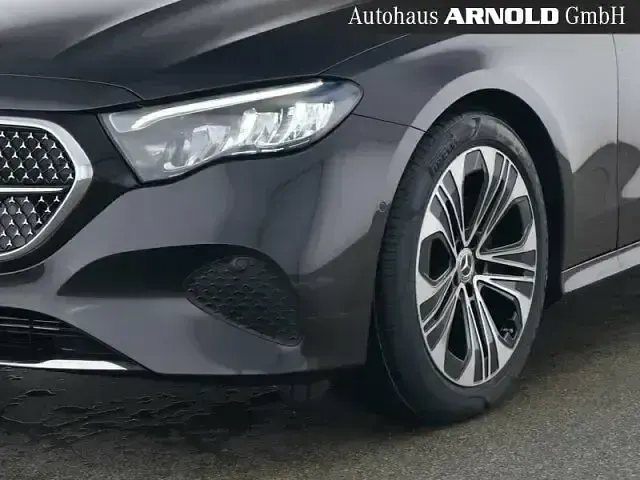 Gebraucht Mercedes E220 Avantgarde 197 PS (144 kW) 2025 Grau