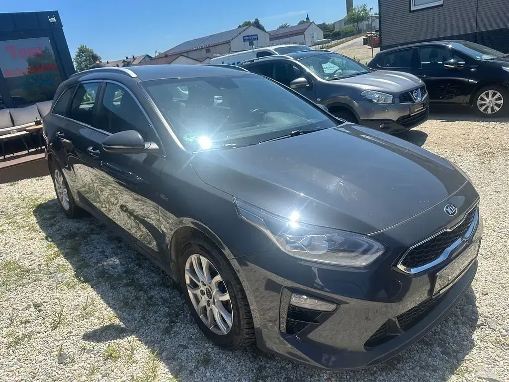 Gebraucht Kia Ceed 136 PS (100 kW) 2020 Grau Kleinwagen