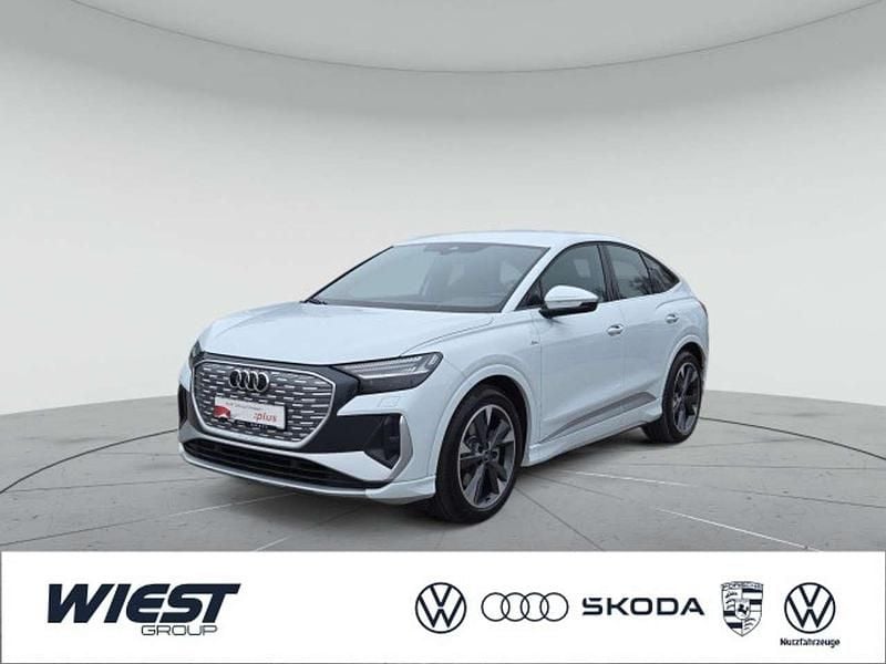 Gletscherweiß metallic Gebraucht 2022 Audi Q4 e-tron S-Line SUV | 33.333 € (Superpreis) - Bild 1/4