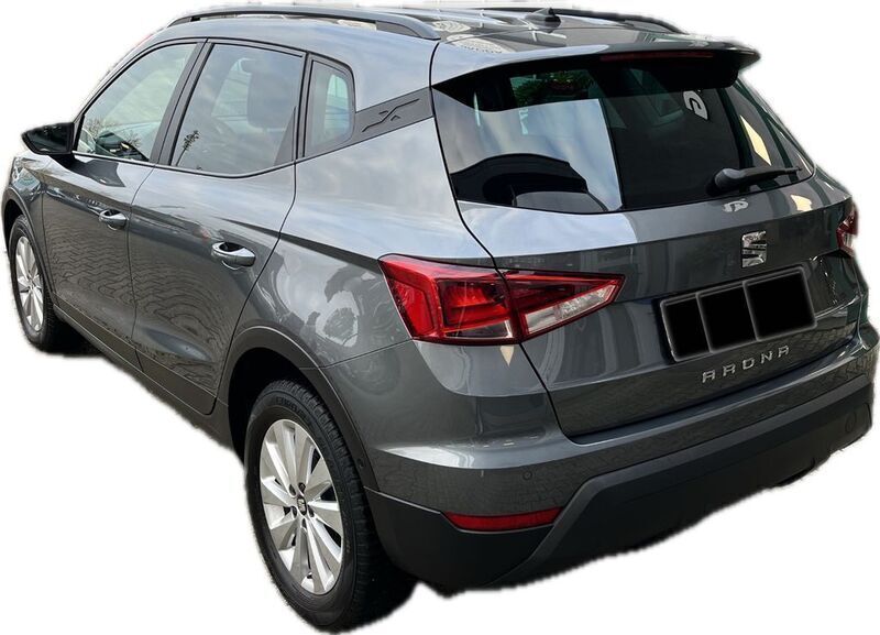 Grau Gebraucht 2018 Seat Arona Style SUV | 12.800 € (Fairer Preis) - Bild 1/4