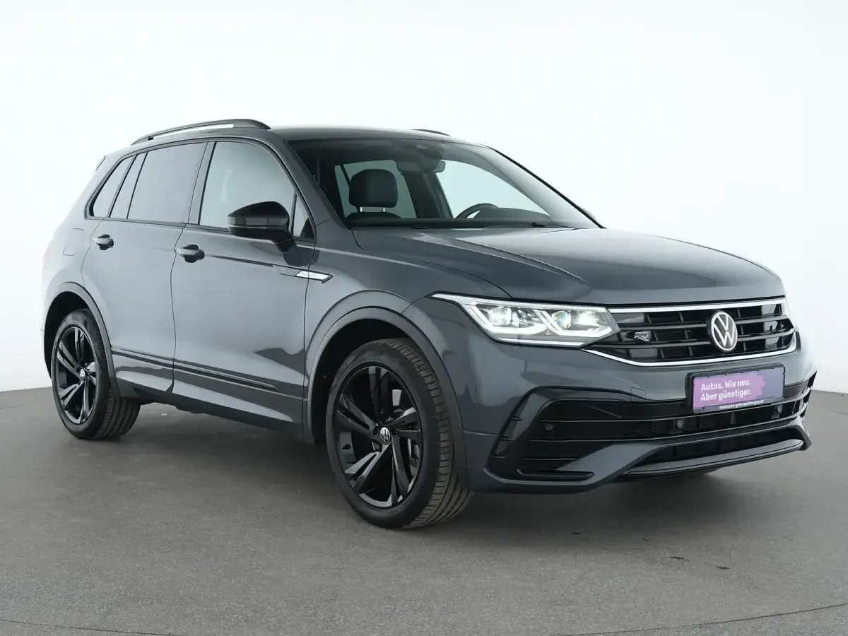 Gebraucht VW Tiguan R-line 190 PS (139 kW) 2023 Delfingrau SUV