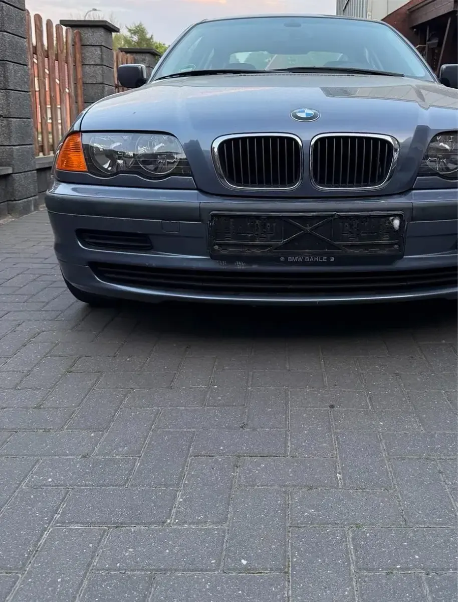 Gebraucht BMW 318 1998 Blau Limousine