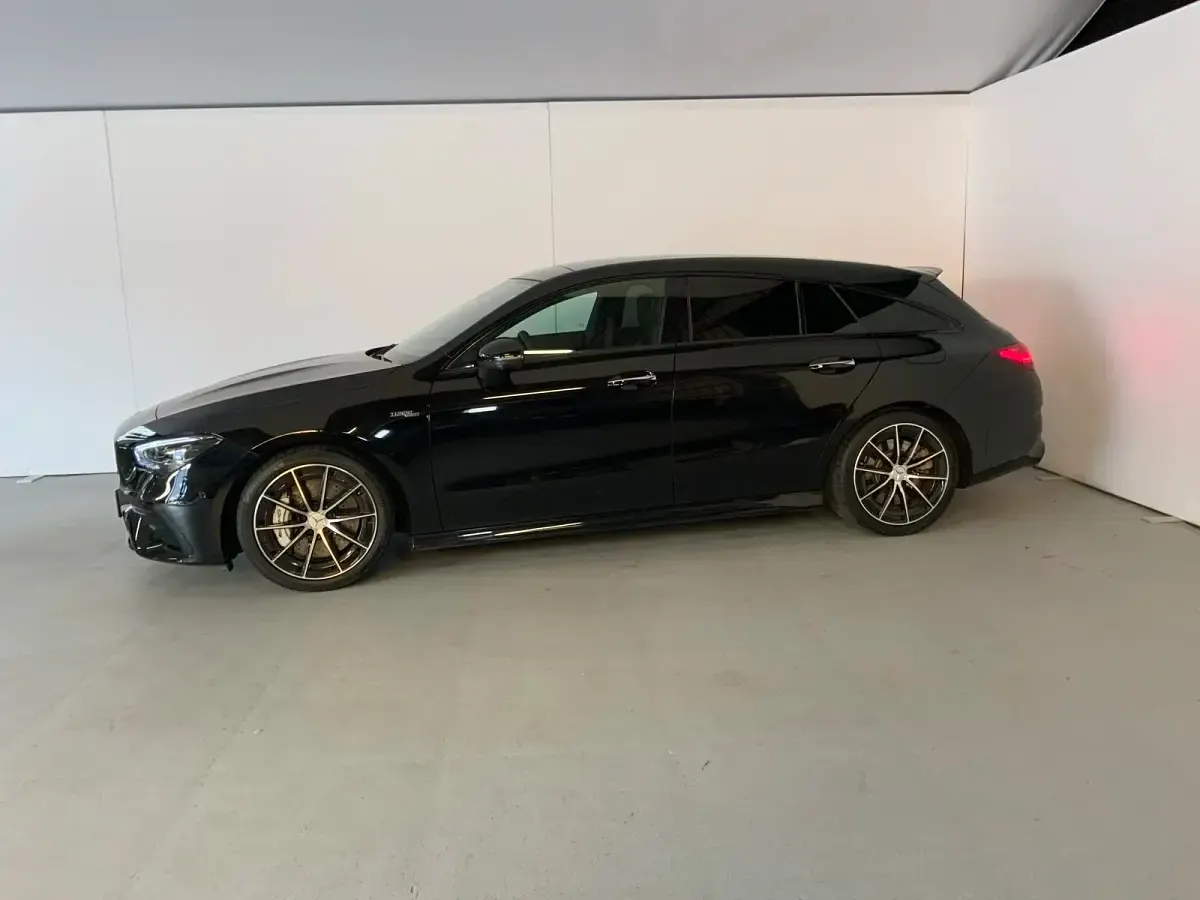 Gebraucht Mercedes CLA35 AMG AMG 306 PS (225 kW) 2024 Metalliclack kosmosschwarz Coupé