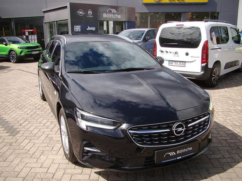 Gebraucht Opel Insignia Elegance 122 PS (89 kW) 2020 Onyx schwarz Kombi