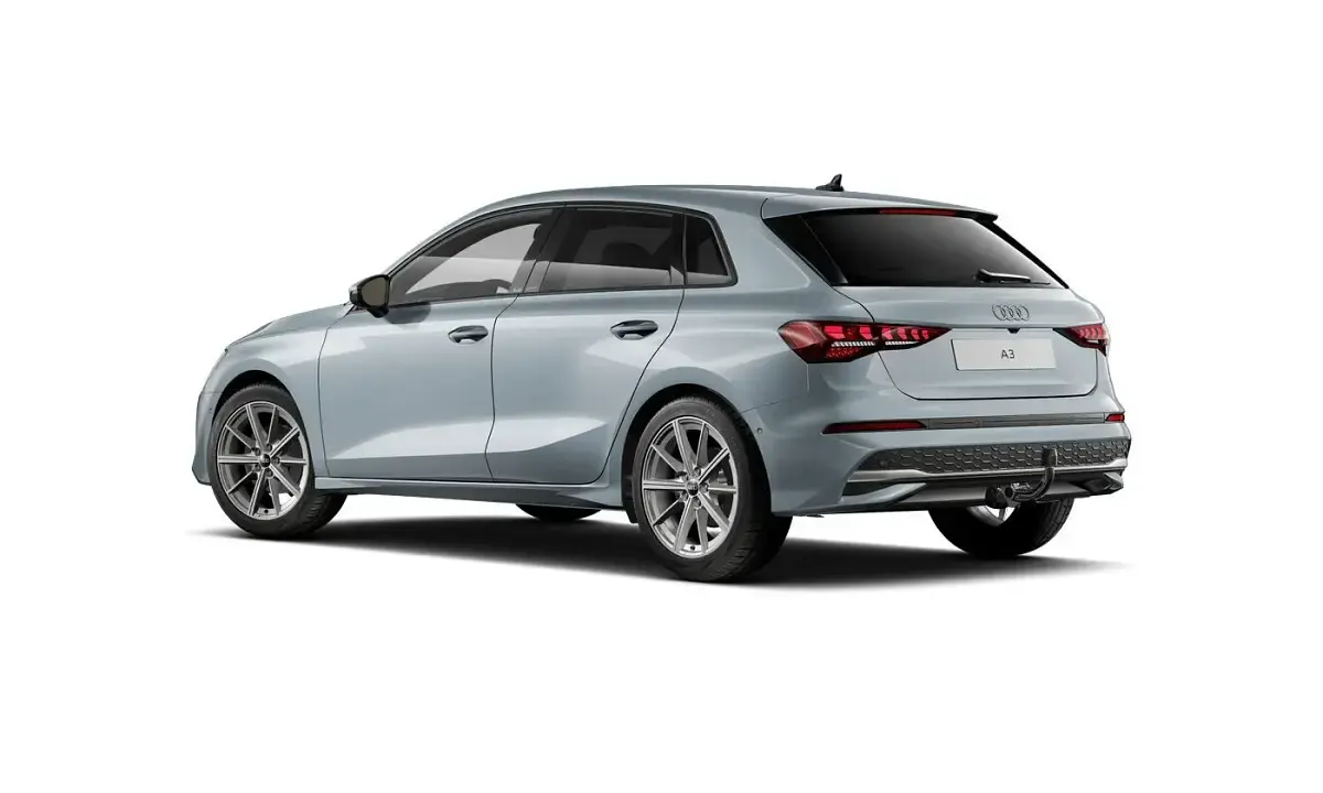 Gebraucht Audi A3 Advanced 116 PS (85 kW) 2025 Distriktgrün metallic Limousine