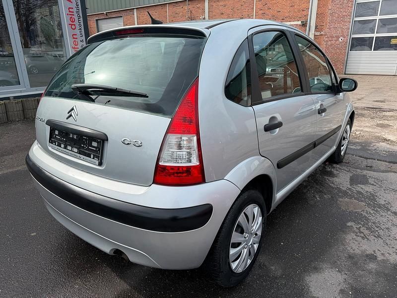 Gebraucht Citroën C3 60 PS (44 kW) 2008 Silber Kleinwagen