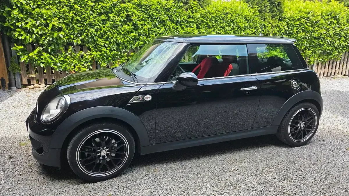 Gebraucht Mini Cooper SD 143 PS (105 kW) 2014 Schwarz Kleinwagen