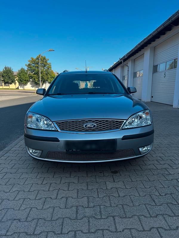 Grau Gebraucht 2005 Ford Mondeo Kombi | 550 € (Superpreis) - Bild 1/4