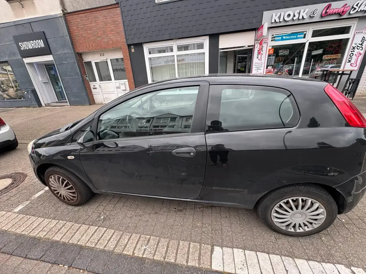 Gebraucht Fiat Punto 85 PS (62 kW) 2009 Schwarz Kleinwagen