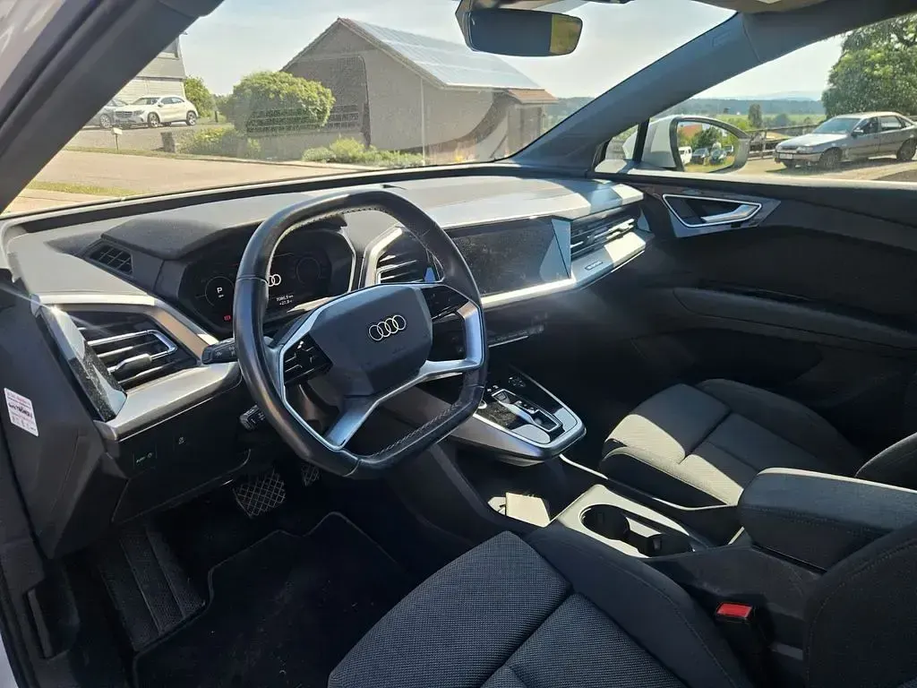 Gebraucht Audi Q4 e-tron 150 kW (204 PS) 2023 Weiß SUV