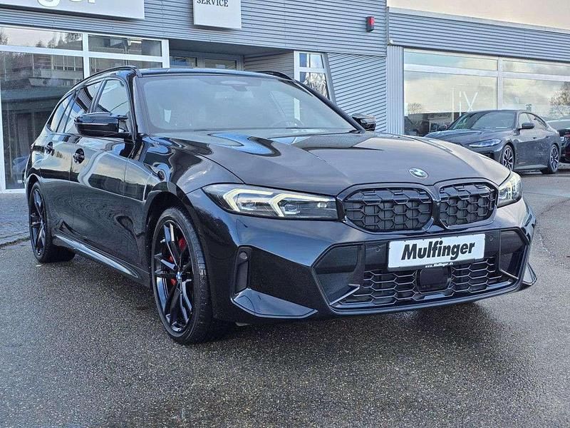 Gebraucht BMW 340 387 PS (284 kW) 2023 Black sapphire Kombi