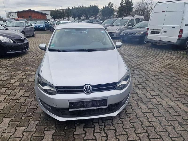 Gebraucht VW Polo Comfortline 75 PS (55 kW) 2012 Reflexsilber metallic Kleinwagen