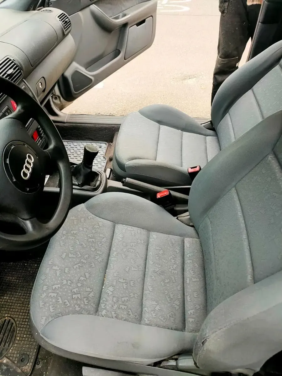 Używany Audi A3 101 KM (74 kW) 1997 Szary Hatchback